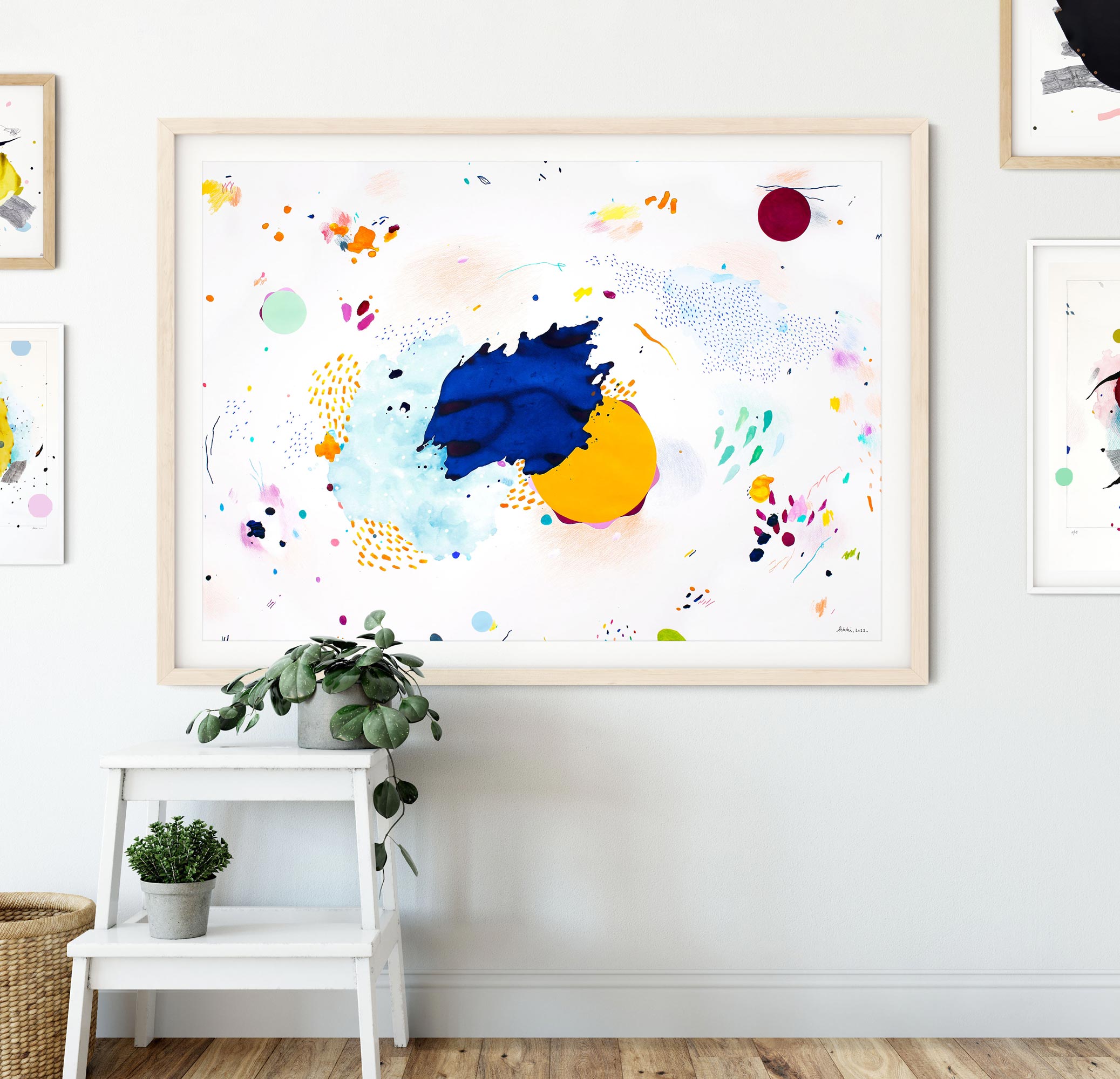 Rankų darbo spalvingas paveikslas ant popieriaus, sukurtas akvarele ir spalvotais pieštukais – šiuolaikinė dekoracija namams ar studijai, parduodamas Vilniuje