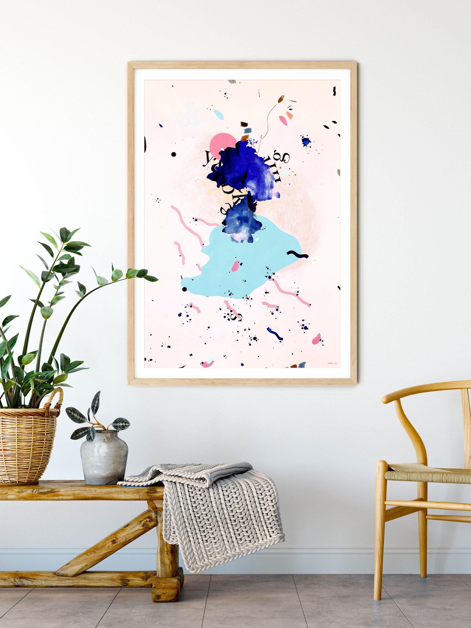 Rankų darbo didelis abstraktus paveikslas ant popieriaus 102 × 72 cm su ultramarino mėlyna ir rožine – moderni dekoracija namams ar biurui, parduodamas Vilniuje