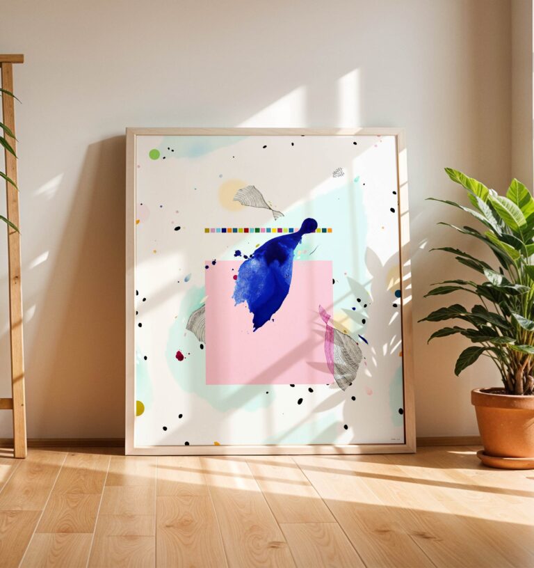 Didelė abstrakti tapyba ant drobės – kobaldo mėlyna, rožinė, balta – šiuolaikinis menas Vilniuje